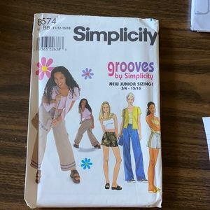 3/$15 New Simplicity Grooves Junior Girls Pattern